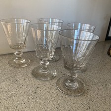 5  TRES VERRES À VIN/EAU
