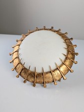 Lampe de soleil à clous