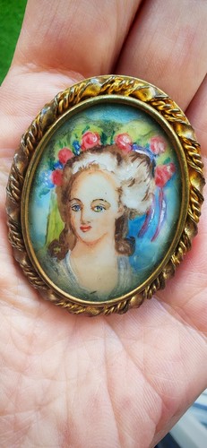 Broche portrait miniature