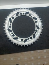 Couronne 44 dents 110mm