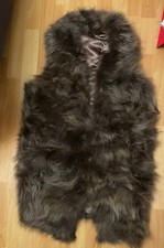 fourrure veritable marmotte pleines peaux. Veste gilet long L 40