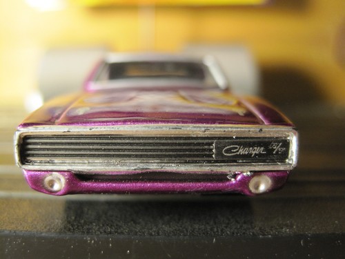 Metal body slot - body,