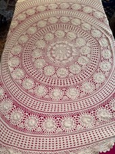 Nappe ronde ancienne en filet