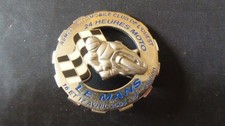 INSIGNE METAL/BADGE des 24 H DU MANS 2005 COURSE MOTO /automobile club de  ouest