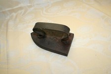 ancien fer à repasser  (8)