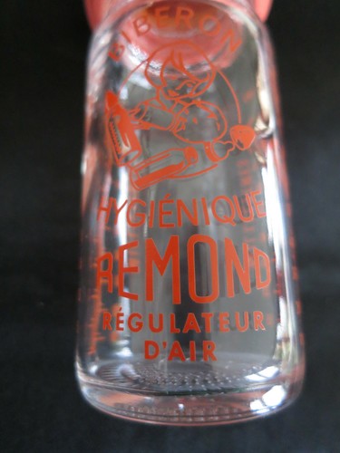 Biberon ancien en verre - biberon,