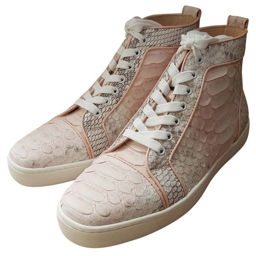 1895 christian louboutin - **,