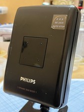PHILIPS PORTABLE CASSETTE