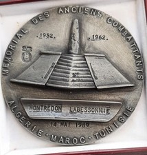 Médaille relief Mémorial