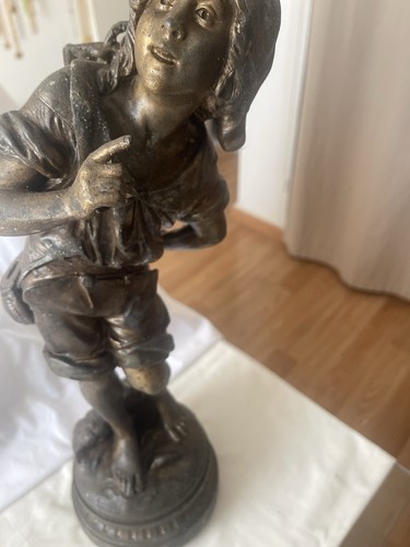 Sculpture personnage enfant - , en