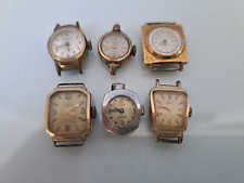 6 Vieux Montres, Montres