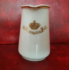 Pot à lait en porcelaine