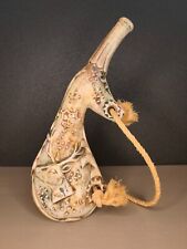 GOURDE DÉCORATIVE DE ZIZI SUSA DORATO DÉCOR FUSIL DE CHASSE, COLLECTION CHASSEUR