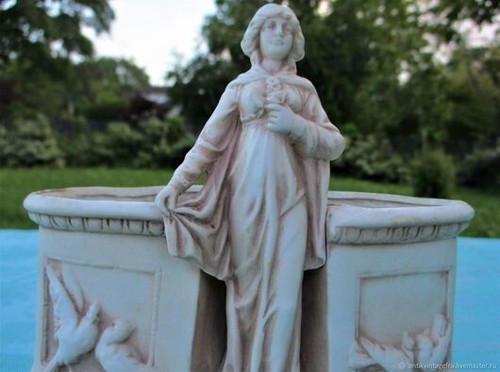 Jardinière sculpture femme - sculpture,