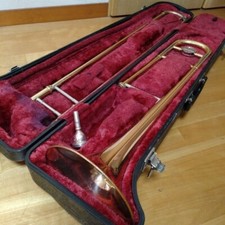 Trombone ténor Yamaha YSL-455G YSL455G avec boîtier rigide fonctionnement vér...