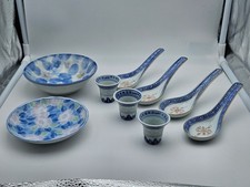 Vaisselle chinoise avec verre