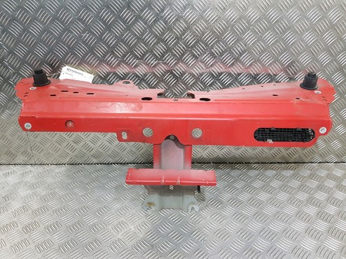 Traverse superieure armature