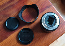 Fujifilm Xf 18-55 + filtre cirulaire polarisant HOYA très bon état