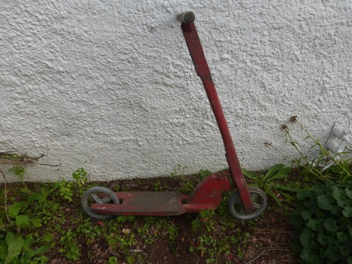 Ancienne trottinette bois - en,