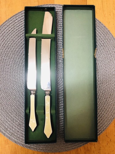 Antigue knife set