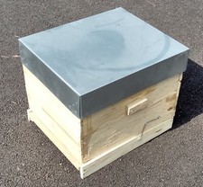 Ruches Dadant 10 cadres