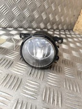 Anti brouillard gauche (feux)