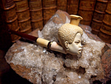 PIPE  fume cigarette en écume