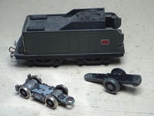 ANTAL lot de pièces et tender