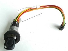 COMMUTATEUR D´ALLUMAGE /