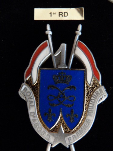 Insigne militaire pucelle - insigne,