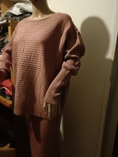 Ensemble Jupe Pull T 1 Et T.2 