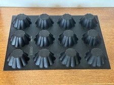 Magnifique moule en silicone pour 12 brioches Cannelées FLEXIPAN Demarle / TBE