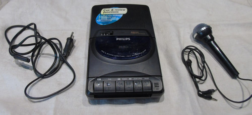 Ancien petit magnétophone - , à