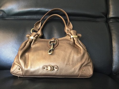 Superbe sac porté épaule - superbe,