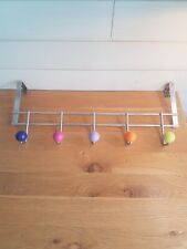 porte manteau a boule de couleur