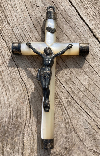 Croix pendentif nacre 8 - croix,