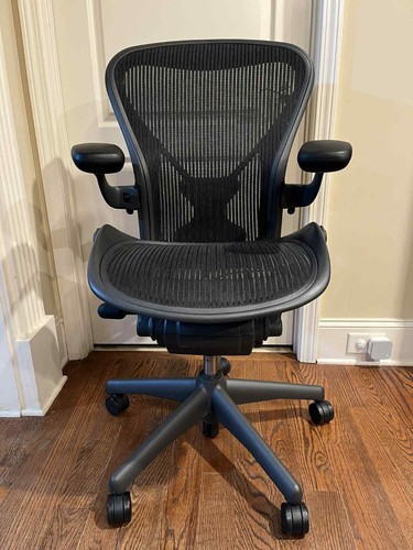 Herman miller aeron chair - herman,