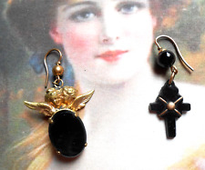 Rares boucles dormeuses Napoléon III anciennes pl. or anges croix jais onyx