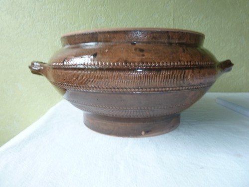 Vase poterie cache - poterie, a