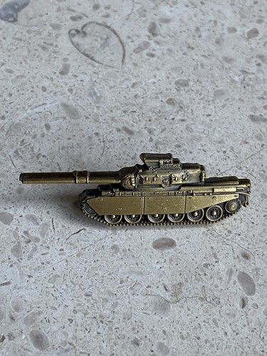 Pin char centurion - pin’s,