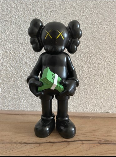 Kaws companion counting money - companion,