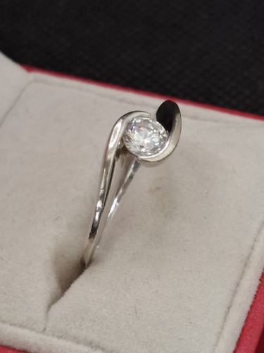 Ancienne bague solitaire - ancienne,