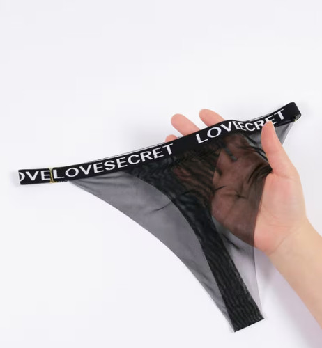 String pour femme transparent