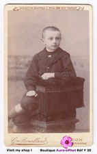 GARÇON AU COL ROMAIN &