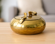 Ancien cendrier en laiton fait