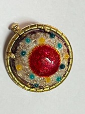 belle broche en émaux de