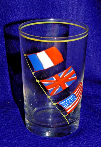Verre commémoratif fortement