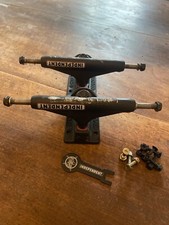 trucks paire independent stage