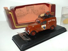 RENAULT JUVAQUATRE