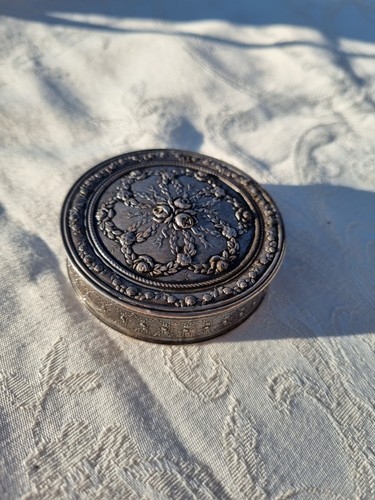 Ancienne petite boite argent - petite,